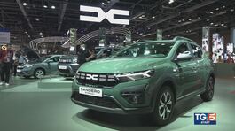 Dacia ancora in crescita e Honda lancia la Civic ibrida thumbnail