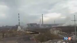 Inferno di Azovstal "Portateci in salvo" thumbnail
