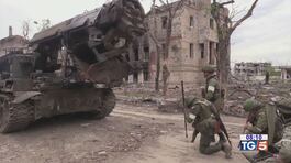 Russi nel Donbass L'Ue gela l'Ucraina thumbnail