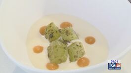 Gusto Verde: zuppa con formaggio di fossa, cetriolo, alghe e tartufo nero thumbnail