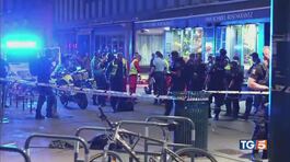 Oslo, spari al bar gay 2 morti. "Terrorismo" thumbnail