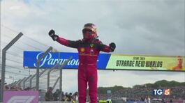 F1: trionfo Sainz polemico Leclerc thumbnail