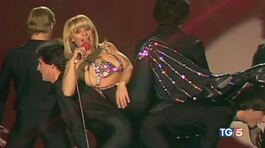 Un anno senza Raffaella Carrà thumbnail