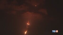 Notte di bombe e razzi Tensione in Medioriente thumbnail