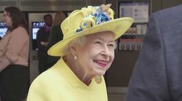 Elisabetta II, lo stile di una Regina thumbnail