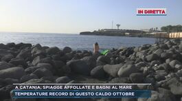 A Catania, spiagge affollate e bagni al mare thumbnail
