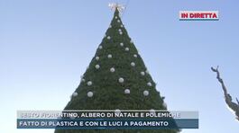 Sesto Fiorentino, albero di Natale di plastica con luci a gettone thumbnail