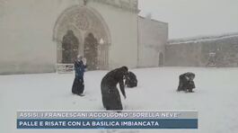 Assisi, i francescani accolgono "sorella neve" thumbnail