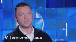Tiziano Ferro: "Sono stato vittima di bullismo" thumbnail