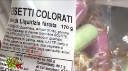Rimosso dal commercio il biossido di titanio, ma c'è un problema thumbnail