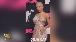 Quanta Moda Caustica ai VMAs! thumbnail