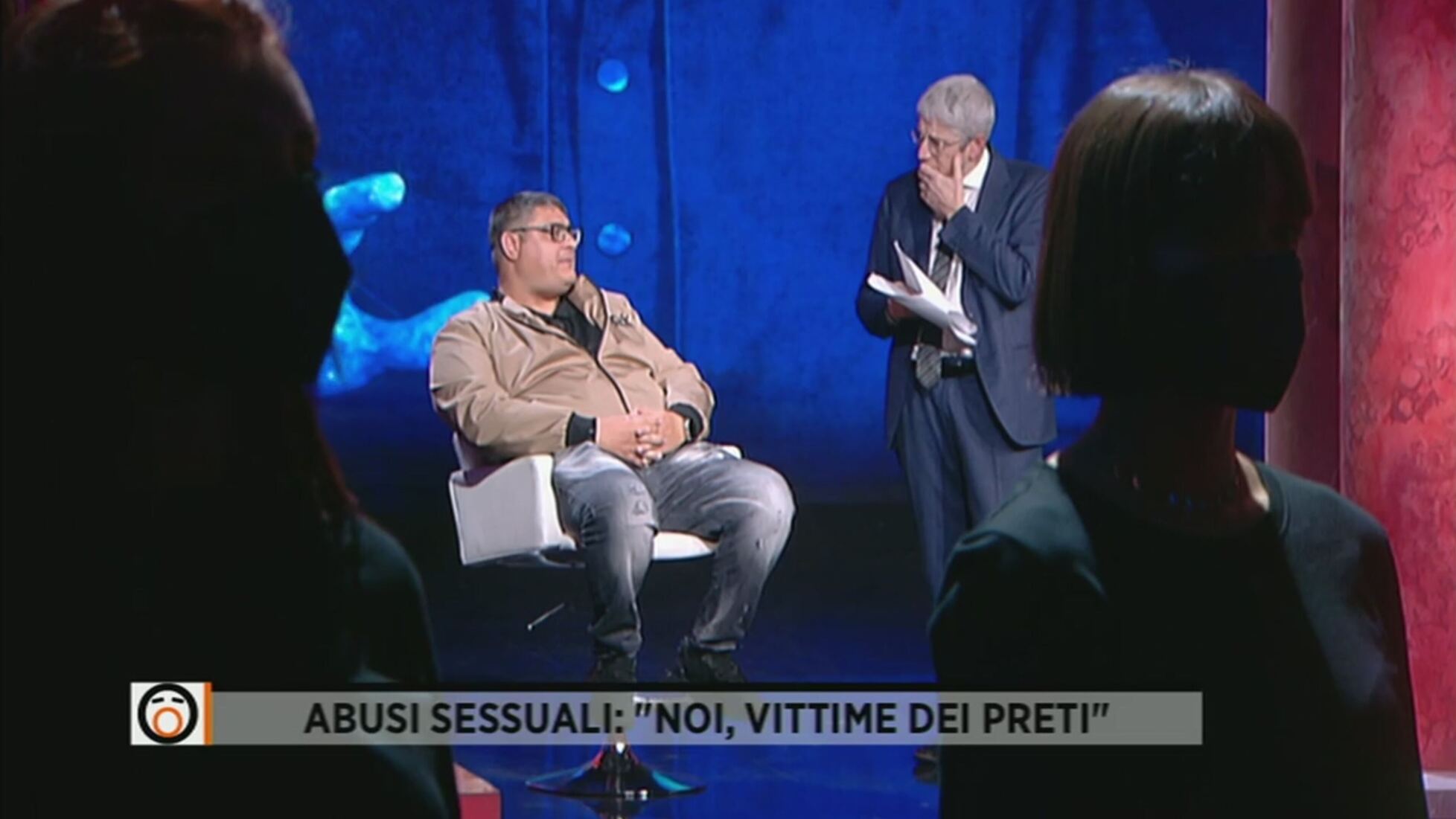 Fuori dal coro: Preti e abusi sessuali, la testimonianza di Arturo Video |  Mediaset Infinity