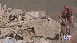 Libia e Marocco, il mondo in soccorso thumbnail