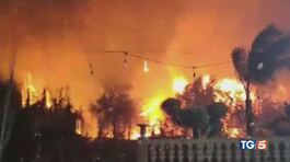 La Sicilia brucia Nord sott'acqua thumbnail