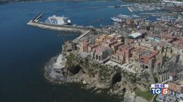 I Campi Flegrei tremano, forte scossa a Napoli thumbnail