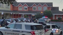 Usa: nuove sparatorie Due morti in una scuola thumbnail