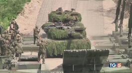 A Kiev i carri armati tedeschi e americani thumbnail