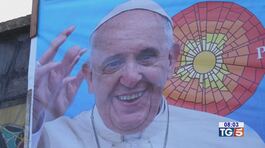 Il Papa parte per l'Africa thumbnail