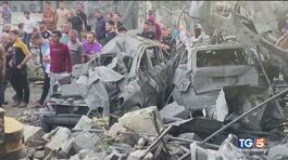 Gaza, attacco imminente, mezzo milione in fuga thumbnail