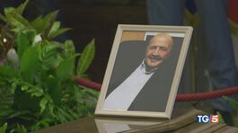 L'addio a Maurizio Omaggio di Canale5 thumbnail