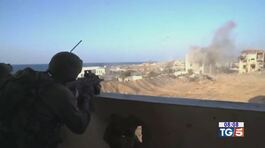 Raid su Gaza e accuse incrociate thumbnail