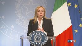 "L'Ue agisca subito" E' scontro politico thumbnail