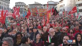 PD-M5s prove d'intesa nel corteo di Firenze thumbnail