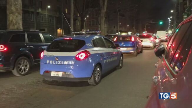 Accoltellati A Milano Rapinatore Arrestato - TG5 Video | Mediaset Infinity