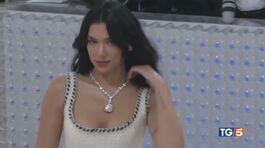 Dua Lipa, fenomeno musicale del momento thumbnail