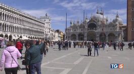 E' boom per il turismo Folla nei nostri musei thumbnail
