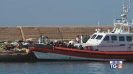Lampedusa al collasso emergenza infinita thumbnail