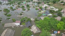 Il disastro della diga "Kherson è sott'acqua" thumbnail