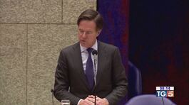 Si dimette Rutte Olanda al voto thumbnail