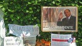 Berlusconi, Messa privata ad Arcore thumbnail