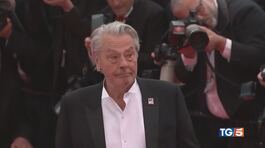 Alain Delon, i 3 figli contro la "Compagna" thumbnail