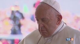 Il Papa a Fatima prega per la pace thumbnail