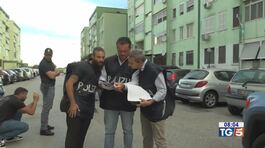 Dopo i fatti di Napoli lo Stato in periferia thumbnail