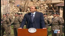 Il discorso di Silvio Berlusconi tra le macerie di Onna thumbnail