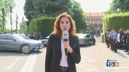 Il rientro del feretro di Silvio Berlusconi a Villa San Martino thumbnail