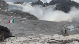 Crollo ghiacciaio Marmolada, la causa fu il caldo thumbnail