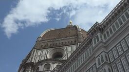 Firenze, cade una pietra dal Duomo thumbnail