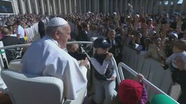 Il Papa operato al Gemelli thumbnail