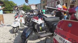 In Romagna in sella alla Vespa thumbnail