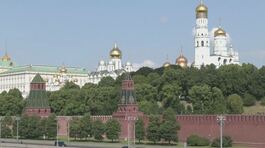 La Russia attacca e minaccia thumbnail