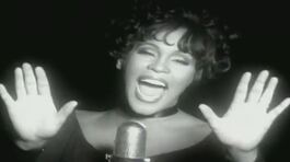 Whitney Houston oggi avrebbe compiuto 60 anni thumbnail