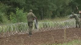 Varsavia schiera truppe al confine thumbnail