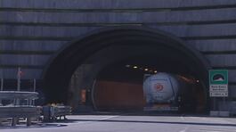 Chiude il traforo del Monte Bianco thumbnail