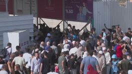 Stranieri e feriti via da Gaza thumbnail