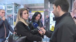Treni in sciopero, pendolari a piedi thumbnail