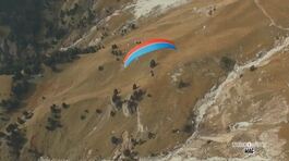Un volo speciale sopra le Dolomiti thumbnail